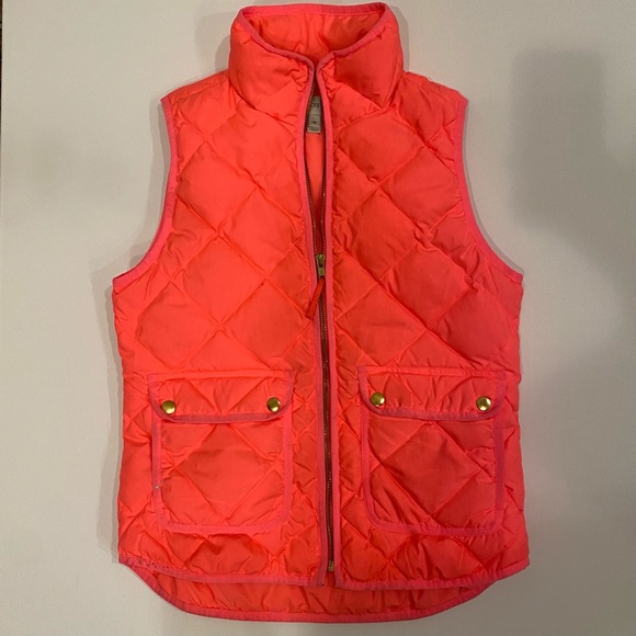 J Crew Neon Flamingo Excursion Quilted Vest - Picture 3 of 6